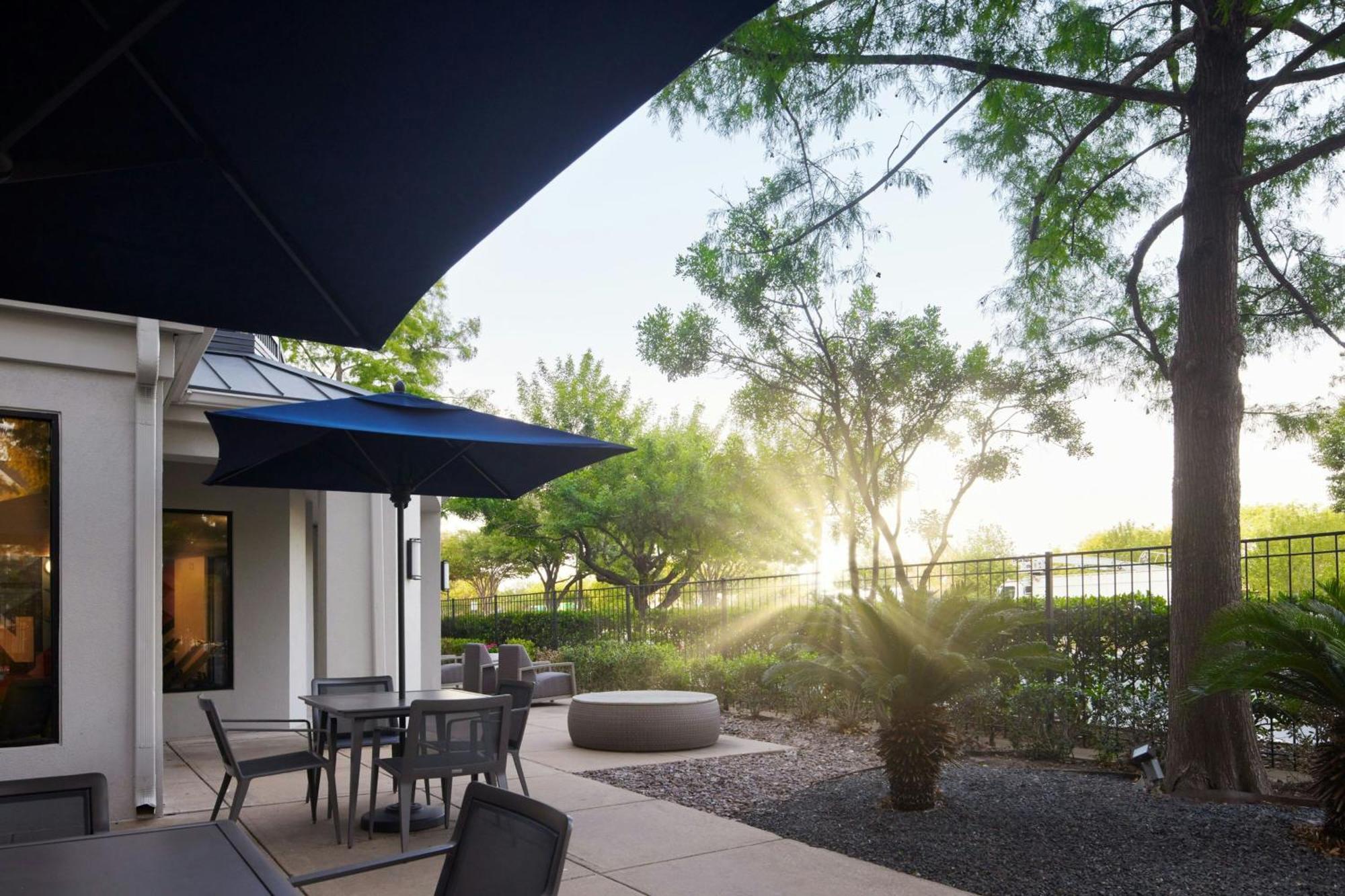 Courtyard Austin South Otel Dış mekan fotoğraf
